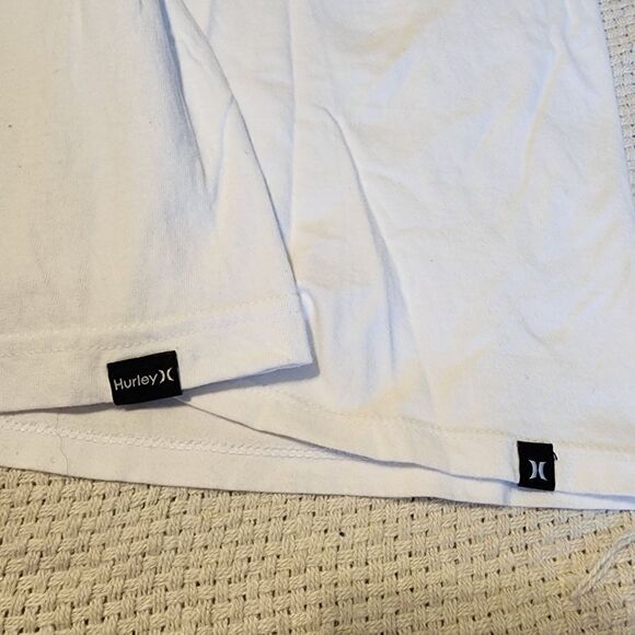 Hurley 2pc T-shirt Bundle - Picture 5 of 7